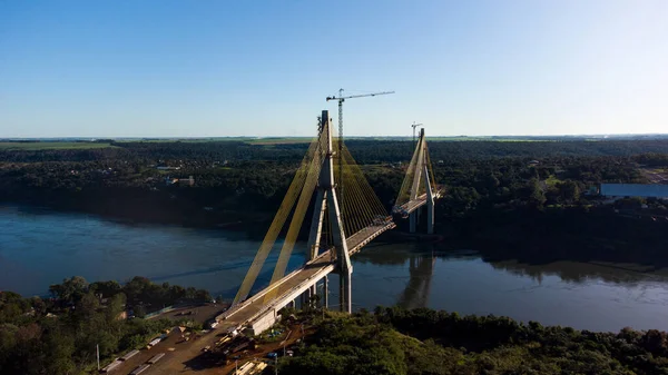 Uluslararası Entegrasyon Köprüsü inşaatı - Brezilya x Paraguay - 29 Haziran 2022. Yüksek kalite fotoğraf
