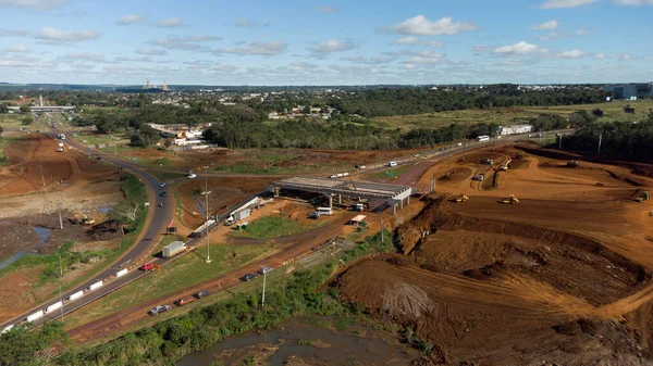 Foz do Iguacu, Parana, Brezilya 06 Mayıs 2022 Avenida das Cataratas 'taki çalışmaların havadan görüntüsü. Yüksek kalite fotoğraf