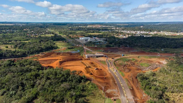 Foz do Iguacu, Parana, Brezilya 06 Mayıs 2022 Avenida das Cataratas 'taki çalışmaların havadan görüntüsü. Yüksek kalite fotoğraf