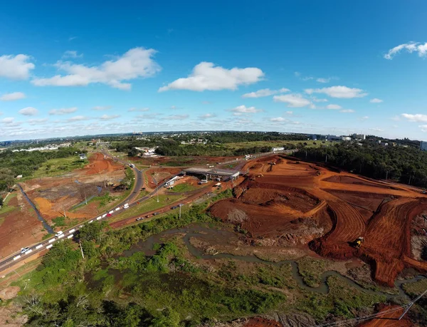 Foz do Iguacu, Parana, Brezilya 06 Mayıs 2022 Avenida das Cataratas 'taki çalışmaların havadan görüntüsü. Yüksek kalite fotoğraf