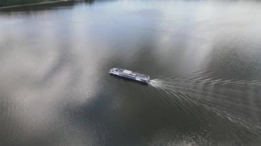 Augustow 'dan Necko Gölü' ne giden yolcu gemilerindeki İHA 'nın görüntüsü..