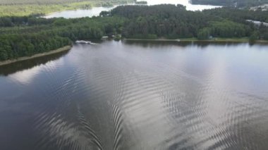 Augustow 'dan Necko Gölü' ne giden yolcu gemilerindeki İHA 'nın görüntüsü..