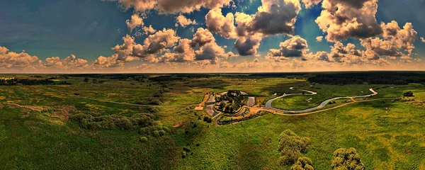 Nsansız Hava Aracından Ortodoks Keşişlerin Inzivasına Kadar Narew Nehri Vadisinde — Stok fotoğraf