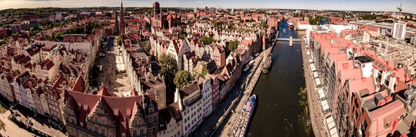 Vista Drone Cidade Velha Gdansk Rio Motlawa Dia Ensolarado — Fotografia de Stock