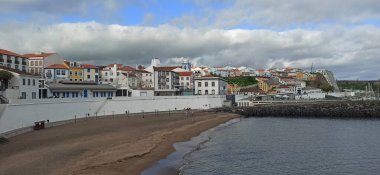 Portekiz Terceira Adası manzarası Mayıs 2022, deniz, dağlar, patikalar, orman.