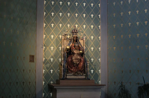 Statue Dans Église Prague — Photo