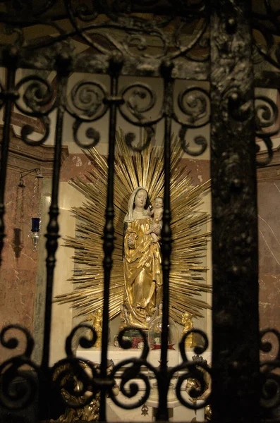 Estátua Santa Maria Catedral Praga — Fotografia de Stock