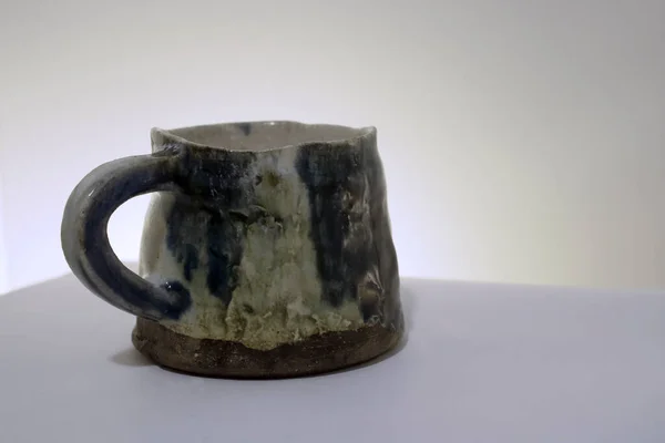 Porselenli antika bardak, el yapımı. Çay sofra takımı