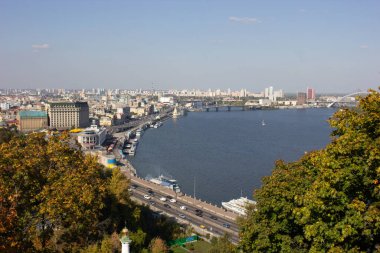 Kyiv, Podil, Dinyeper seti