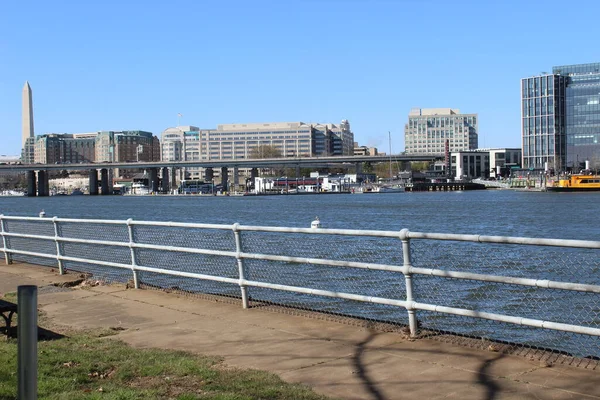 Sunny Blue Sky The Wharf Washington DC Skyline — Stockfoto