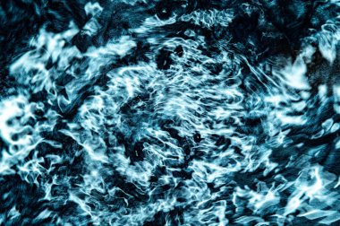 Okyanustaki fırtına.