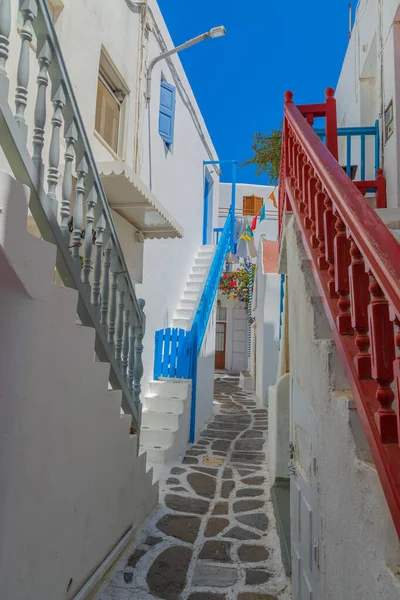 Traditional Street View Mykonos Old Town White Houses Blue Door — Foto de Stock