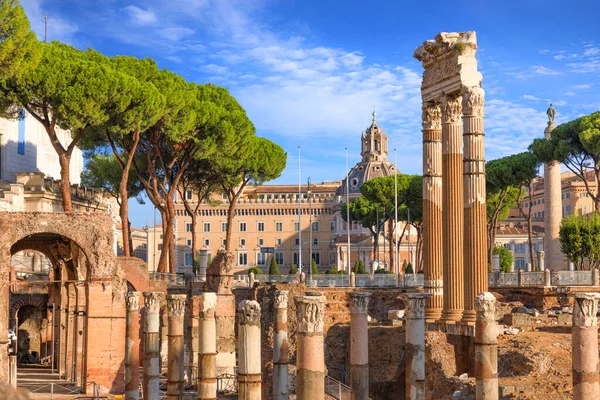 Roma Nın Şehir Görüşü Sezar Mparatorluk Forumu — Stok fotoğraf