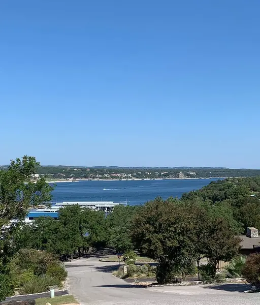 The lake life rocks!