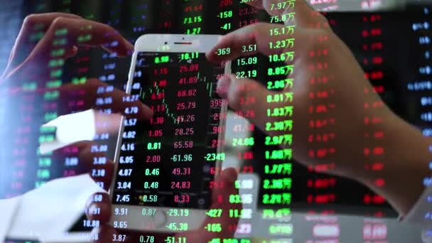 Comerciantes Ações Analisam Mercado Ações — Vídeo de Stock