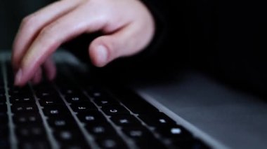 Hacker tıklama kodu arkaplanı