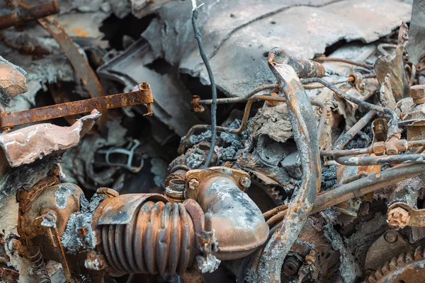 Ukrayna 'da savaş. Yok edilmiş Rus tankları. Tarihi Müze. Kyiv 16 Mayıs 2022.