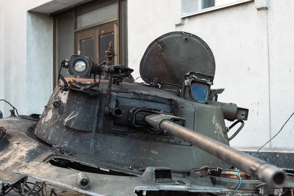 Rusya ve Ukrayna arasındaki savaş. Savaşın sonuçları, Rus ordusunun harap edilmiş askeri teçhizatı. Askeri teçhizat kalıntıları. Yakın plan.