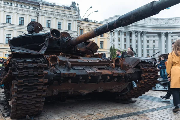 Kyiv Ukrajina Květen 2022 Zničené Spálené Tanky Další Vojenské Vybavení — Stock fotografie