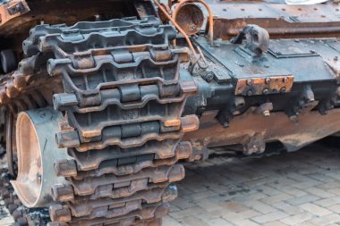 Kyiv 'deki Rus tankları ve diğer askeri teçhizat imha edildi ve yakıldı..