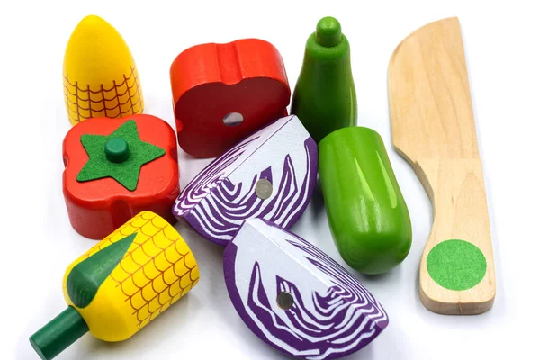 Dzieci Zabawki Drewniane Warzywa Białym Tle Zbliżyć Zestaw Dla Dzieci — Zdjęcie stockowe