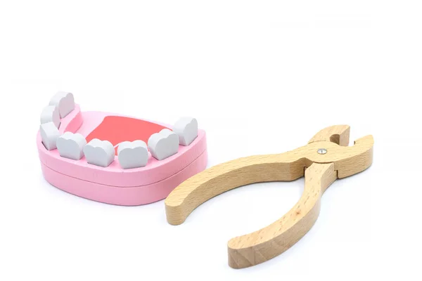 Drewniany Model Zabawki Ludzkiej Szczęki Białym Tłem Problem Utraty Zębów — Zdjęcie stockowe
