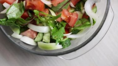 Taze sebze salatası. Sağlıklı yemek..