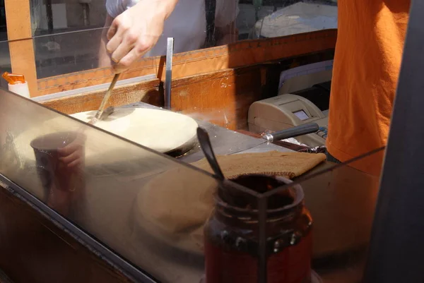 Paris 'te krep üreticisi