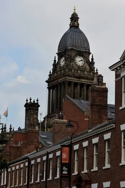 Leeds Belediye Salonu Saati