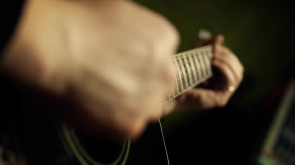 Man Plays Acoustic Guitar Close Hand Fretboard Slow Motion Guitar — Vídeo de stock