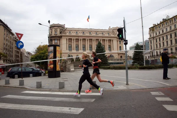 Bucharest Romania Ottobre 2021 Gli Atleti Gareggiano Alla Maratona Bucarest — Foto Stock