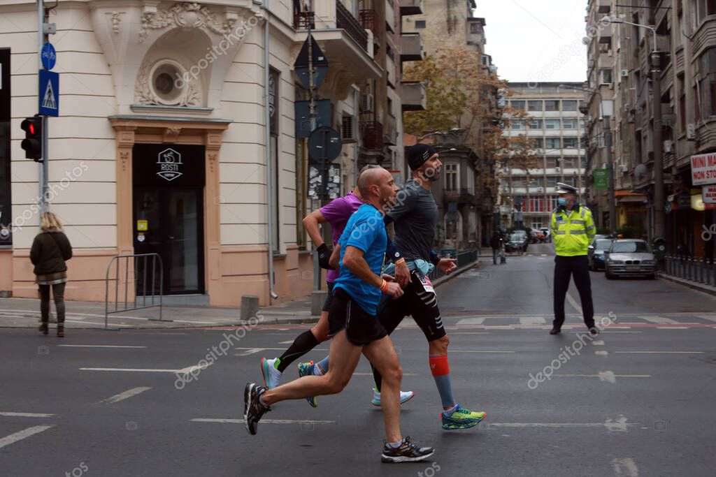 BUCHAREST, ROMANIA 31 de octubre de 2021 Los atletas compiten en la