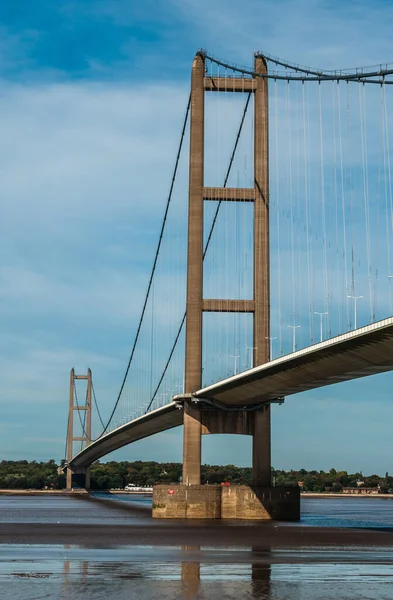 Humber Suspension Bridge, crossing the River Humber Estuary, Between North Lincolnshire and East Yorkshire, England, UK