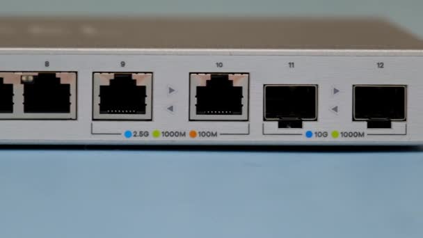 Port Web Managed Multi Gigabit Przełącznik Lan Niebieskiej Powierzchni — Wideo stockowe