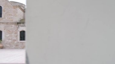 Larnaca, Kıbrıs - 8 Şubat 2022: Larnaka 'daki St. Lazarus Kilisesi. Milattan sonra 9. yüzyılda Aziz Lazarus 'un mezarı üzerine inşa edilmiş..