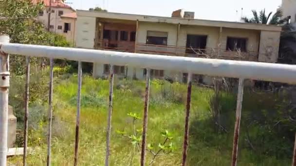 Wild Vegetation Yard Abandoned Buildings Ghost Resort City Varosha Famagusta — Wideo stockowe