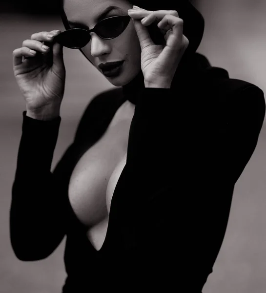 Fashion Photo Beautiful Sexy Girl Black Glasses Black Dress Deep — Stock Photo, Image