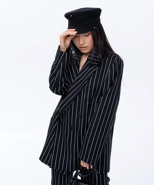 Beautiful Asian Brunette Girl Stylish Hat Black Fashion Suit Posing — Stock fotografie