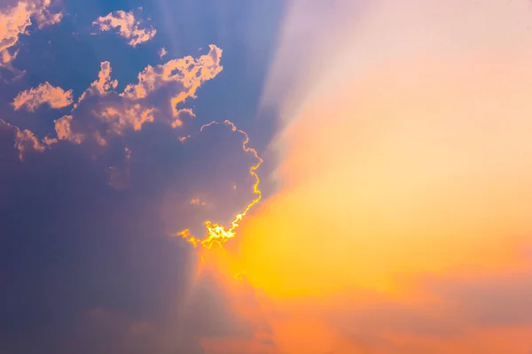 Zonsondergang Hemel Geel Blauwe Zonsondergang Hemel Met Zonlicht Natuur Samenstelling — Stockfoto