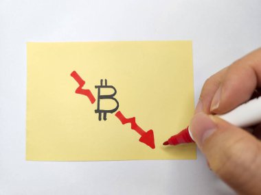 Bitcoin dalışını gösteren aşağı doğru grafik
