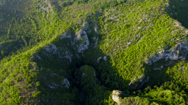 Aerial View Karst Landscape Romania Valleys Cliffs Sunset — Vídeo de Stock