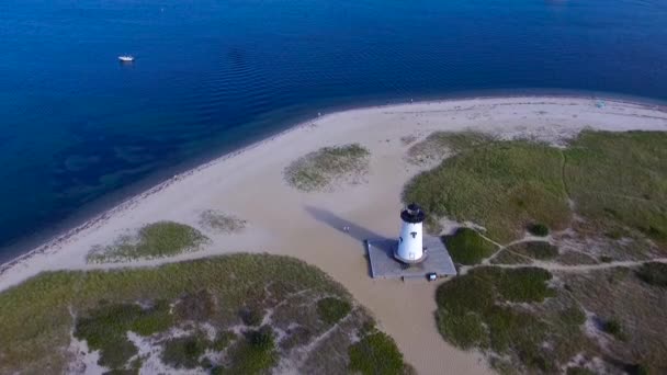 Aerial Shot Edgartown Lighthouse Martha Vineyard Massachusetts — Vídeo de Stock