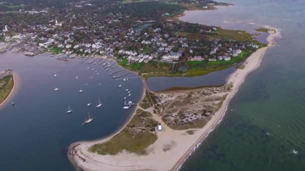 Aerial Shot Edgartown Lighthouse Martha Vineyard Massachusetts — ストック動画
