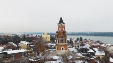 Gardos kulesinin kışın havadan çekilmiş görüntüleri, Belgrad ve Sırbistan