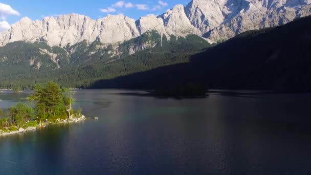 Aerial Footage Mountain Lake Eibsee Zugspitze Peak Small Islands Germany — Video