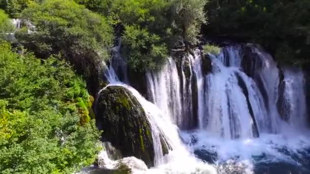 Foto Aérea Cascada Martin Brod Bosnia Río Una Parque Nacional — Vídeos de Stock