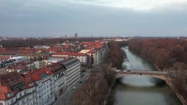 Münih şehir merkezinin hava görüntüsü. Skyline, Frauenkirche, Almanya