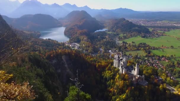 Zdjęcie Lotnicze Pięknego Zamku Neuschwanstein Bayern Niemcy — Wideo stockowe