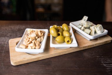  Yemek, lezzetli atıştırmalıklar. 