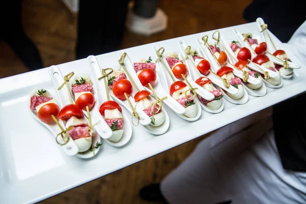 Catering Snacks Tomato Cheese Salami — Stockfoto